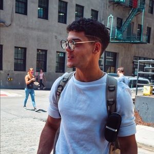 Meet your Posher, Aaron